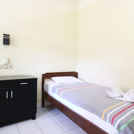 Mekar Jaya Bungalows Kuta  Bagian luar foto