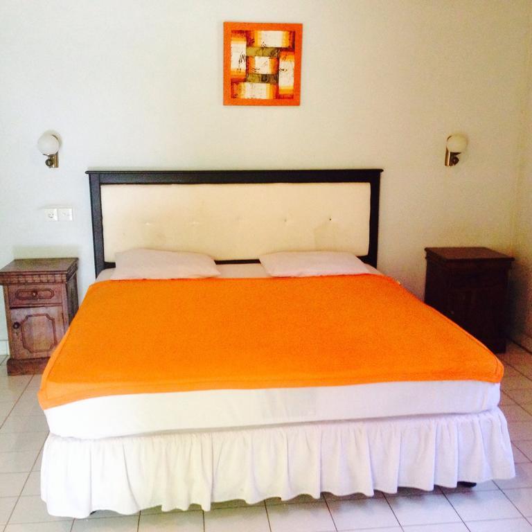 Mekar Jaya Bungalows Kuta  Ruang foto