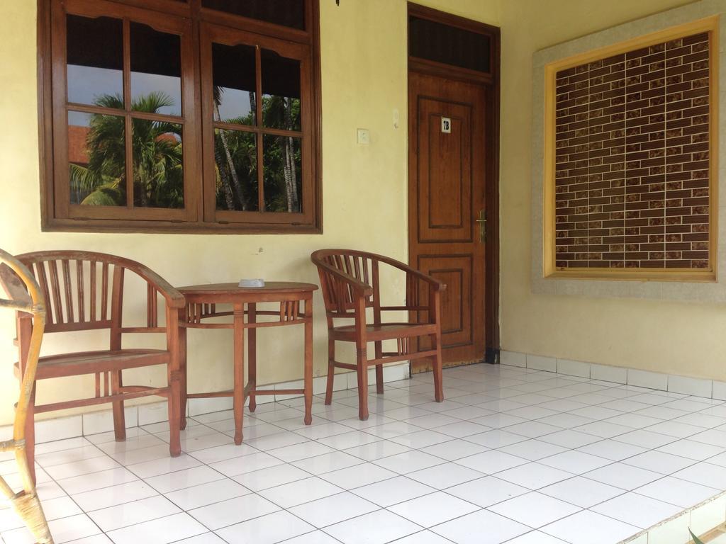 Mekar Jaya Bungalows Kuta  Ruang foto