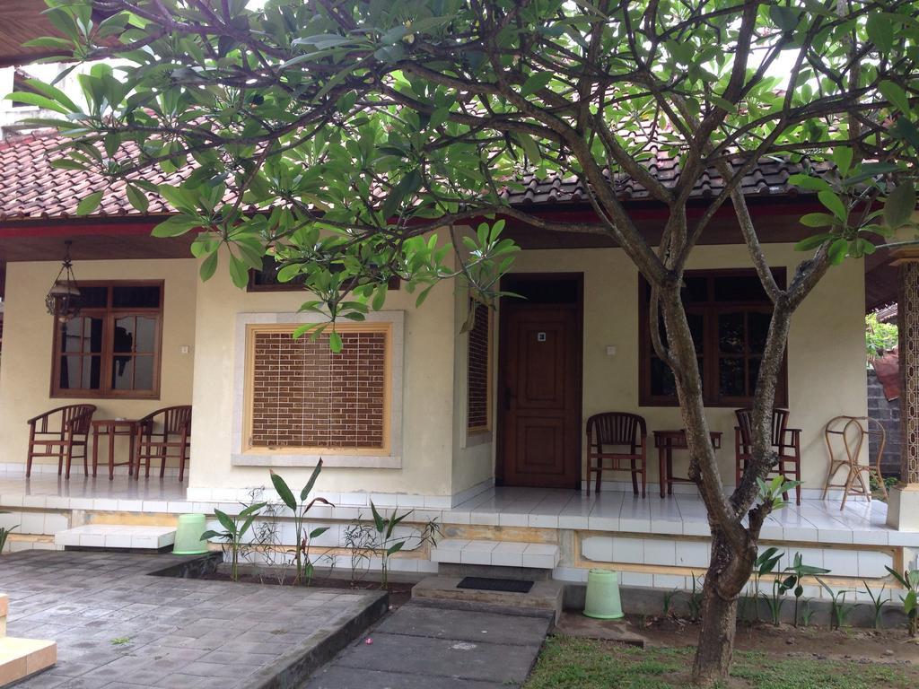 Mekar Jaya Bungalows Kuta  Bagian luar foto