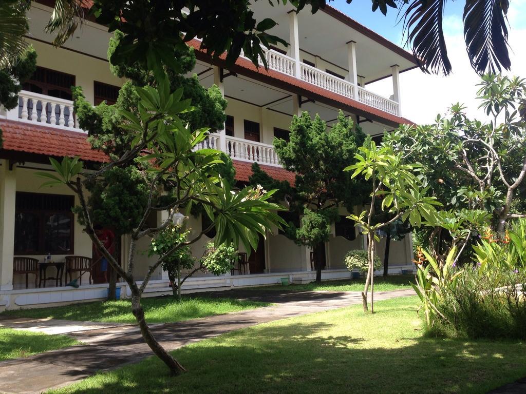 Mekar Jaya Bungalows Kuta  Bagian luar foto