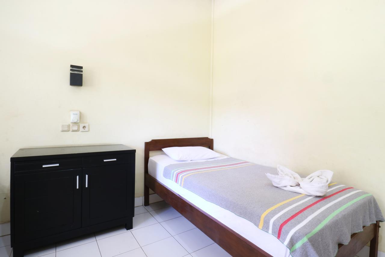 Mekar Jaya Bungalows Kuta  Bagian luar foto