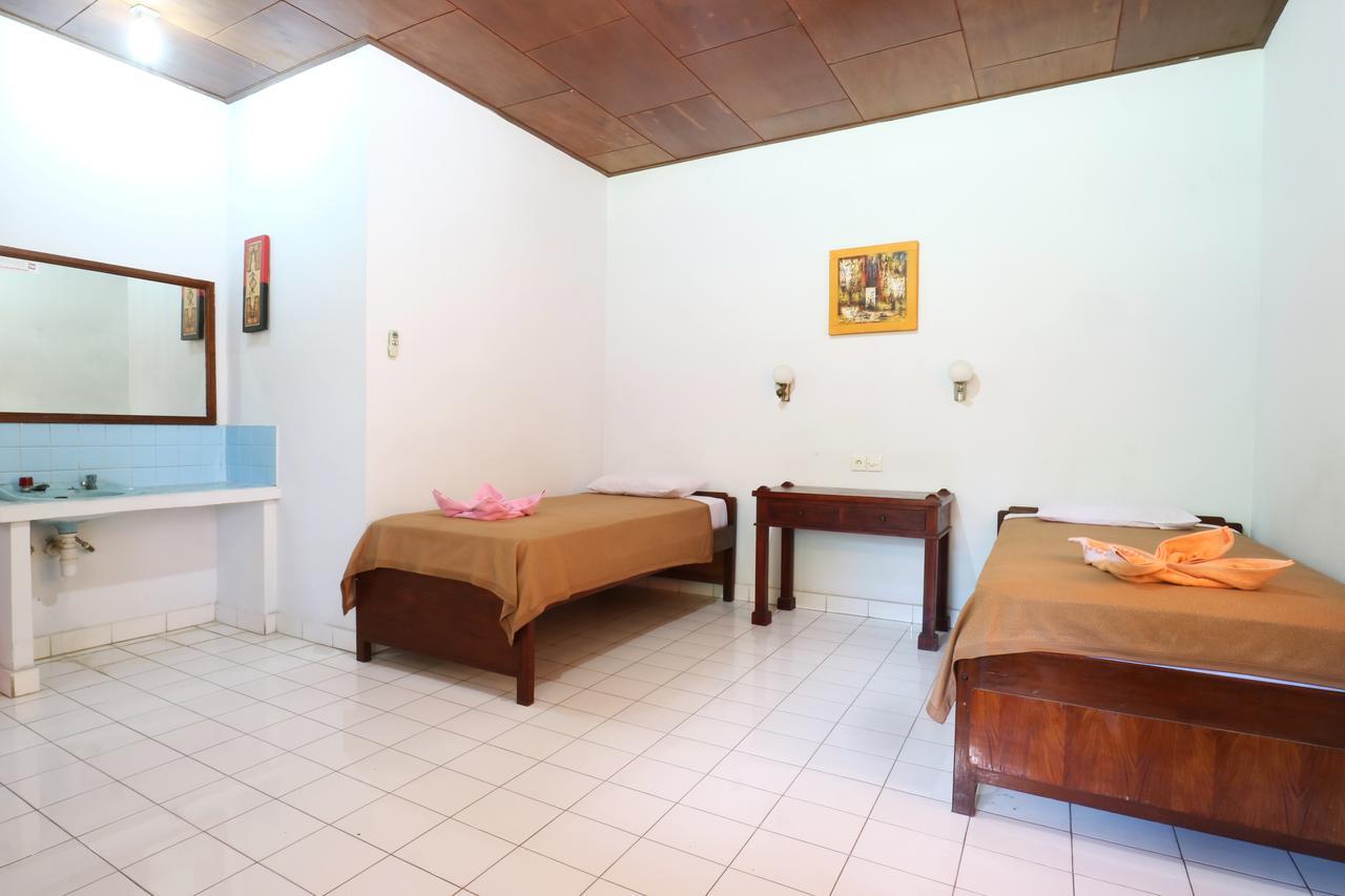 Mekar Jaya Bungalows Kuta  Bagian luar foto
