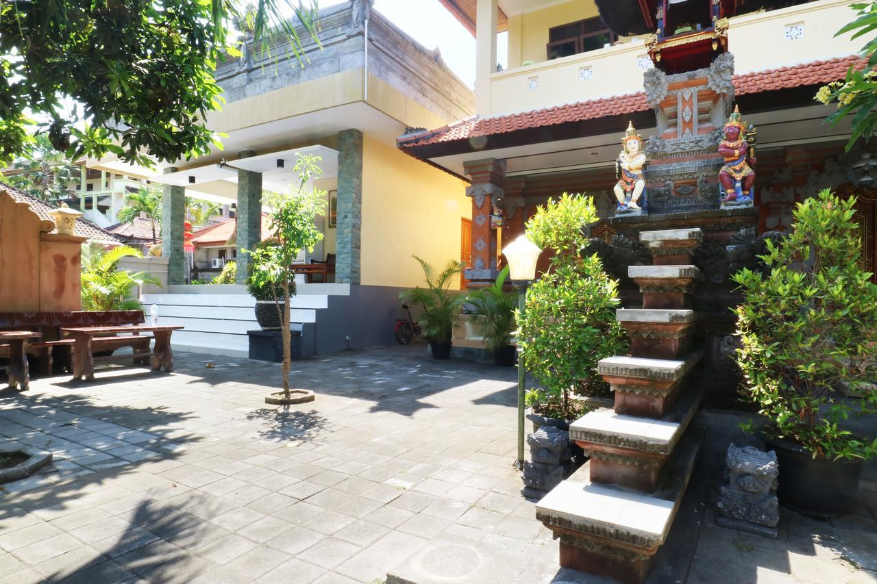 Mekar Jaya Bungalows Kuta  Bagian luar foto