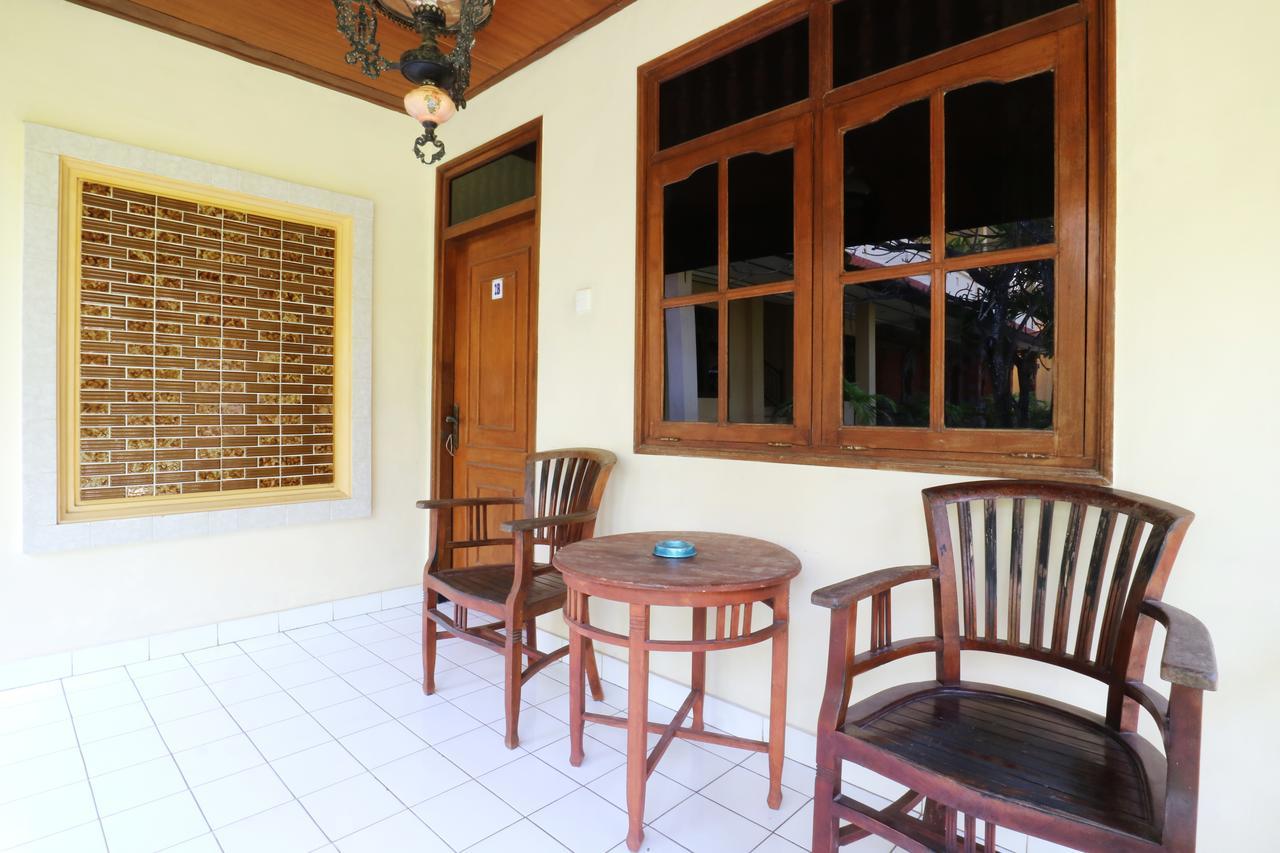 Mekar Jaya Bungalows Kuta  Bagian luar foto