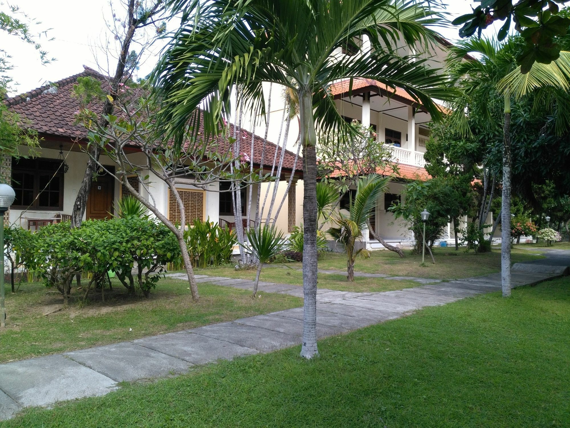 Mekar Jaya Bungalows Kuta  Bagian luar foto