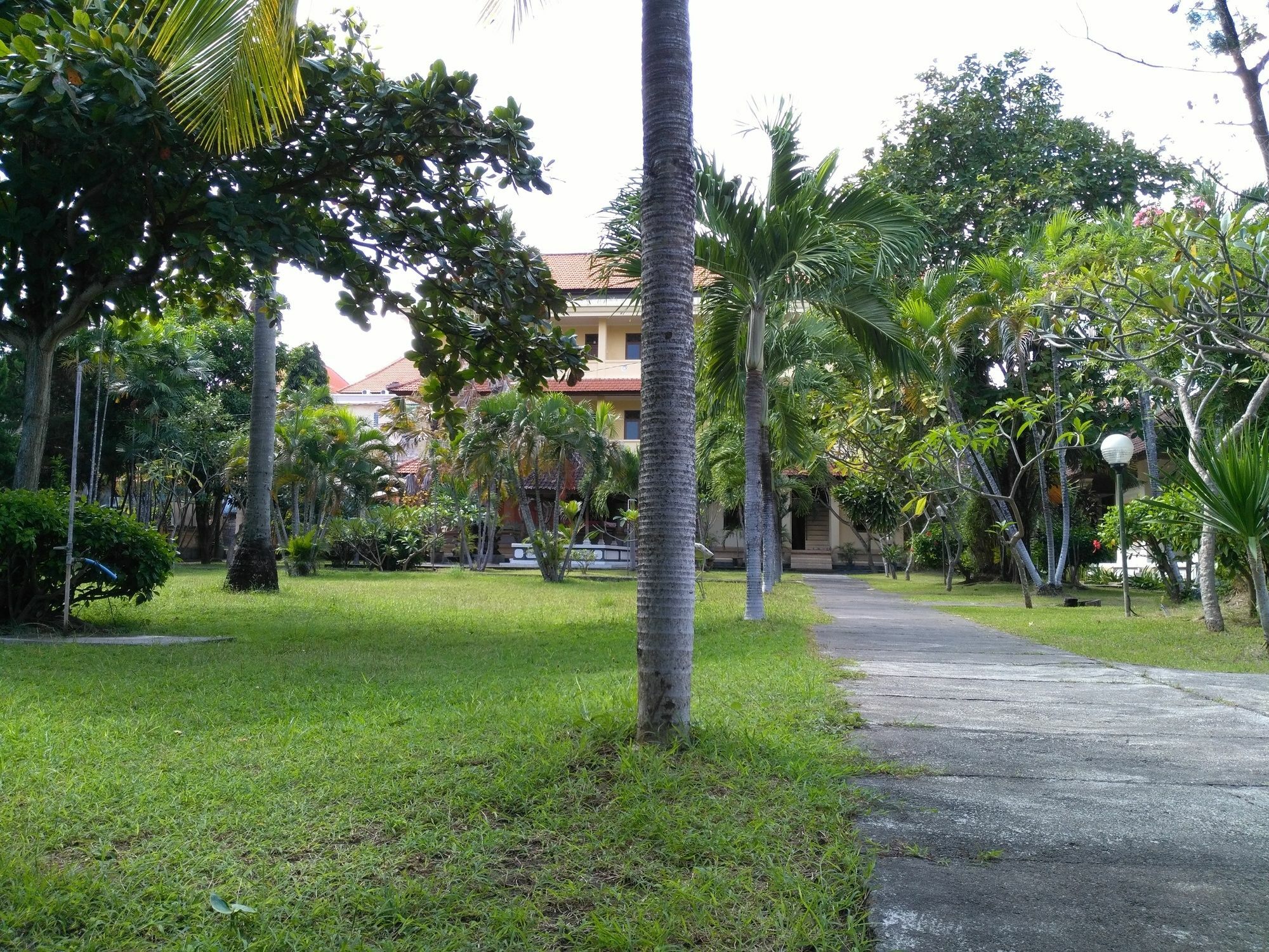 Mekar Jaya Bungalows Kuta  Bagian luar foto